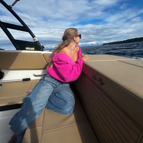 Meet your Posher, Jayden - Picture 1 of 1